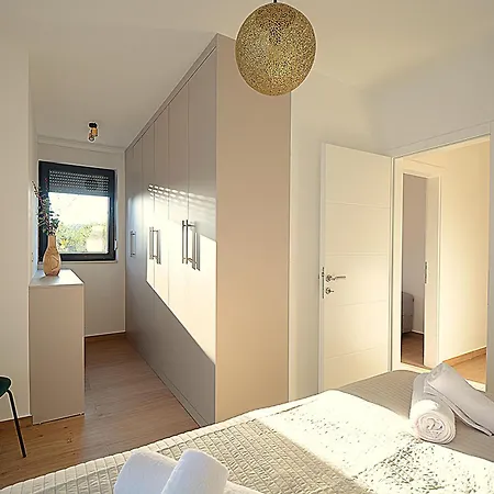 Villa House - Naklice *