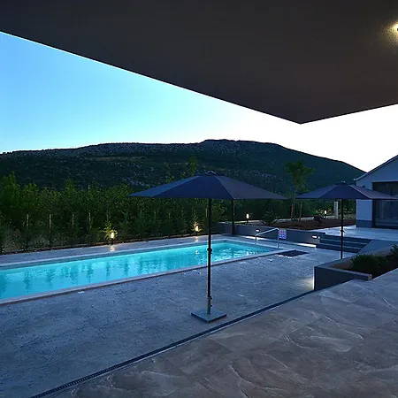 빌라 Holiday House Omis - Naklice *