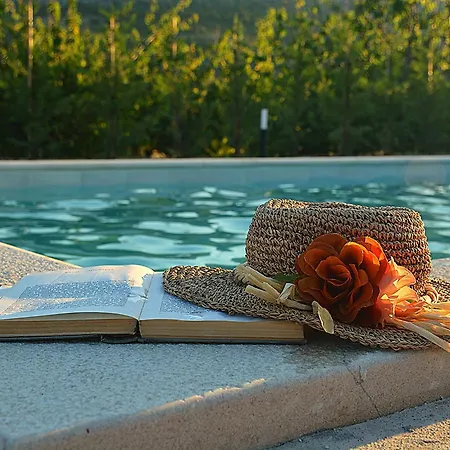 빌라 Holiday House Omis - Naklice *
