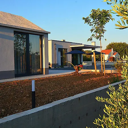 House - Naklice Villa