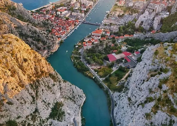 Villa House - Naklice